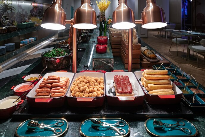 Imagen del bar/restaurante del Hotel Xi'an Bell Tower South Gate Manxin. Foto 12