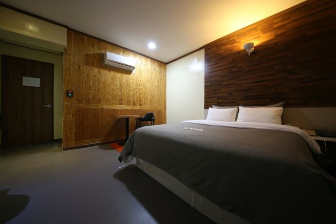 Imagen de la habitación del Hotel Xian. Foto 13