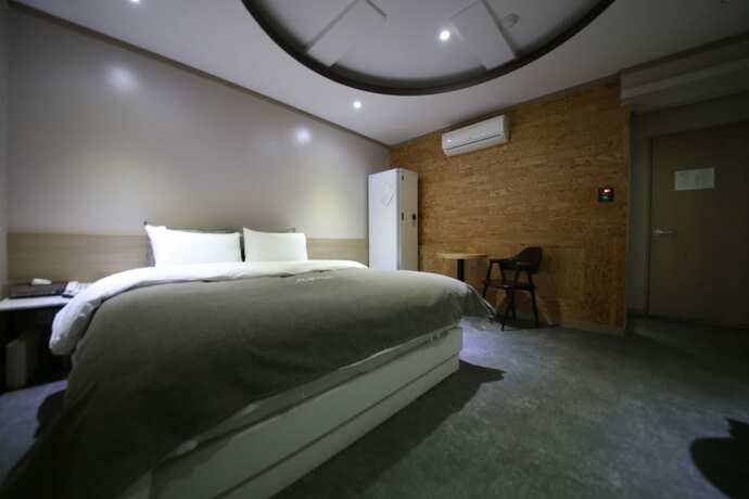 Imagen de la habitación del Hotel Xian. Foto 14
