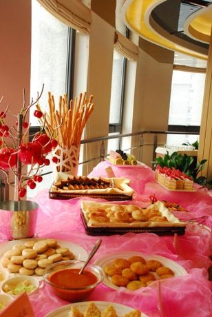 Imagen del bar/restaurante del Hotel Xi'an Qu Jiang Yin Zuo. Foto 6