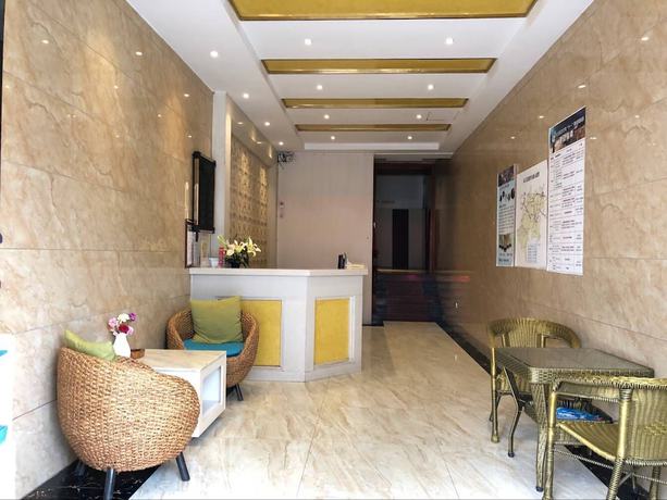 Imagen de los interiores del Hotel Xiandai Huayuan. Foto 9