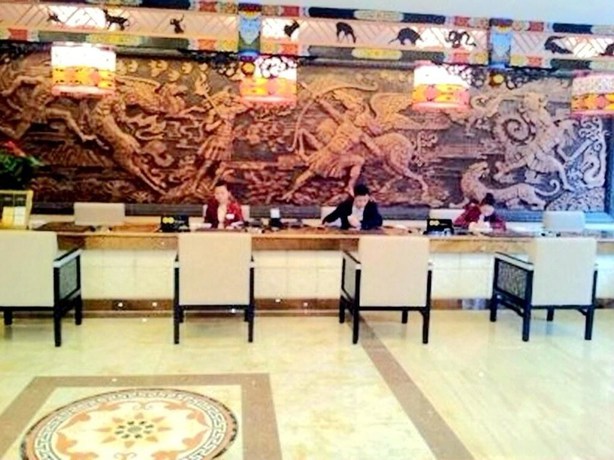 Imagen de los interiores del Hotel Xichang Cloizon Hotel. Foto 19