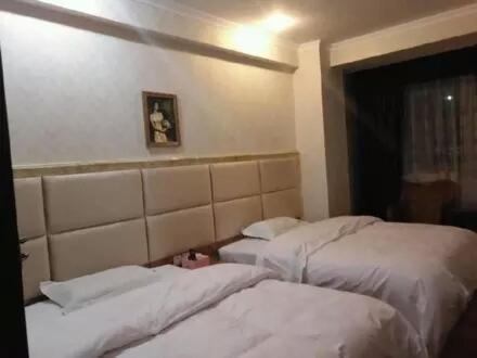 Imagen general del Hotel Xichang Yueyuan Holiday. Foto 7