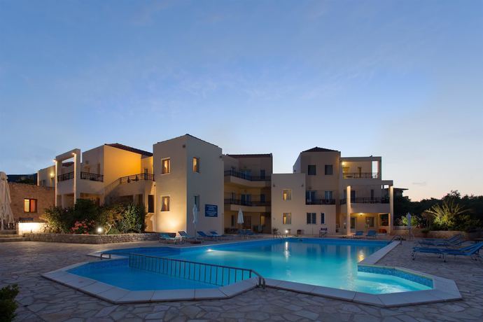 Imagen de la piscina del Hotel Xifoupolis. Foto 18