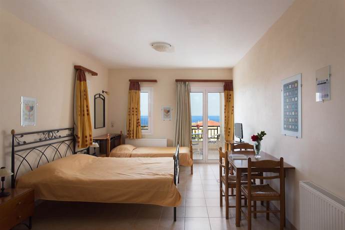 Imagen de la habitación del Hotel Xifoupolis. Foto 15
