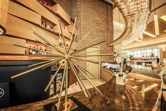 Imagen del bar/restaurante del Hotel Xihai Holiday. Foto 4