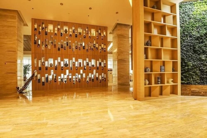 Imagen de los interiores del Hotel Xihai Holiday. Foto 15