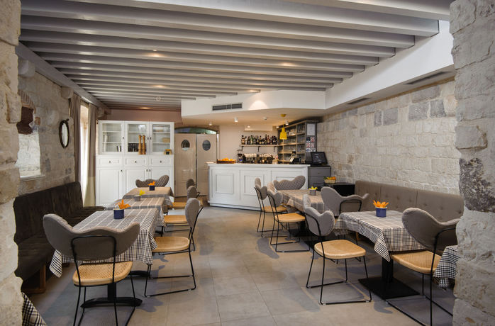 Imagen general del Hotel Xii Century Heritage. Foto 3