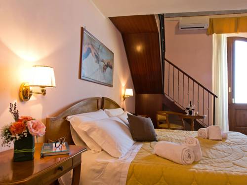 Imagen de la habitación del Hotel Xilhotel. Foto 14