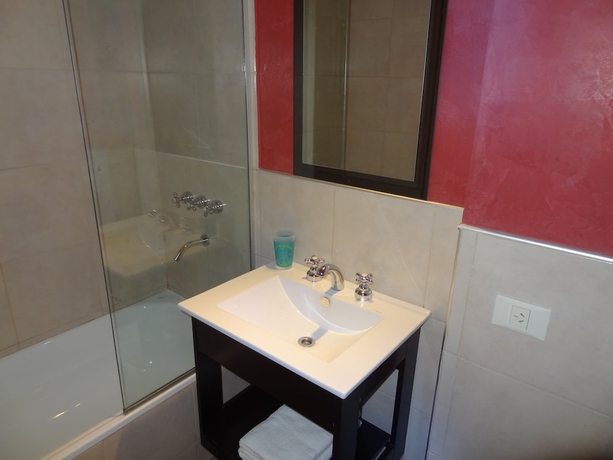 Imagen de la habitación del Hotel Xima Aparts Bariloche. Foto 17