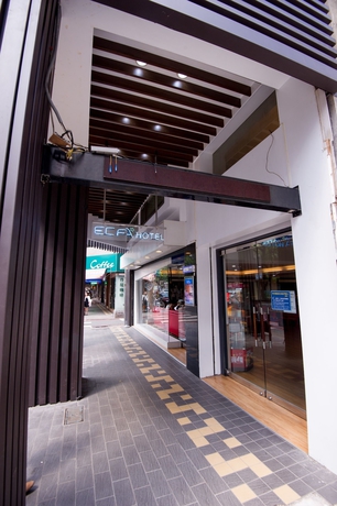Imagen de los interiores del Hotel Ximen 101-s. Foto 19