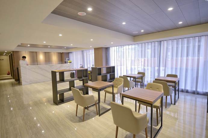 Imagen de los interiores del Hotel Ximen B. Foto 18