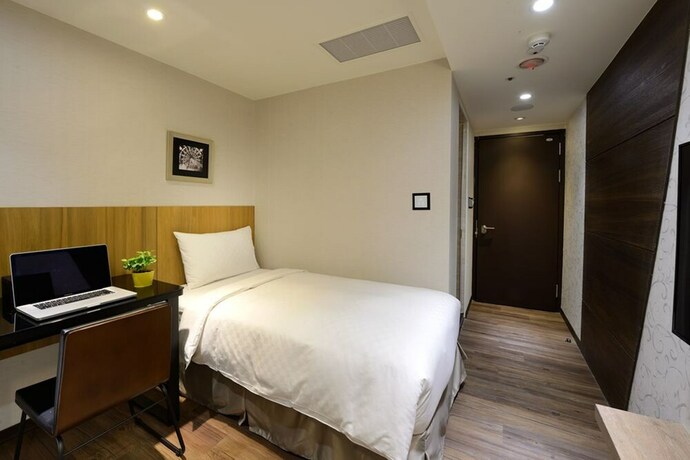 Imagen de la habitación del Hotel Ximen Hedo Kaifeng, Taipei. Foto 16