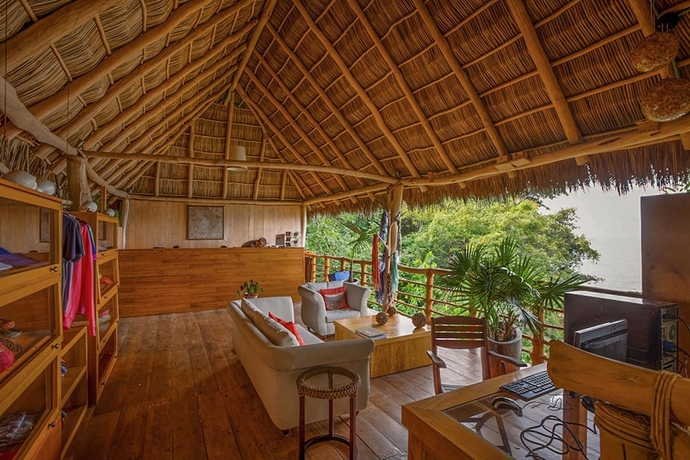 Imagen de los interiores del Hotel Xinalani. Foto 19
