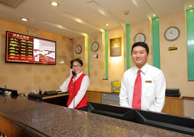 Imagen de los interiores del Hotel Xinhua. Foto 19
