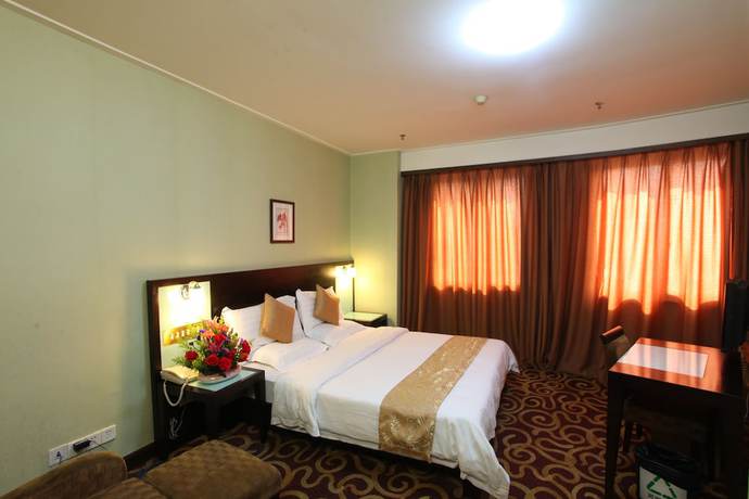 Imagen de la habitación del Hotel Xinhua. Foto 16