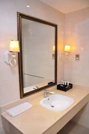 Imagen de la habitación del Hotel Xining Xibai. Foto 19