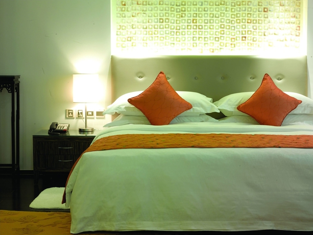 Imagen de la habitación del Hotel Xinjiang Hongfu Luxemon. Foto 13