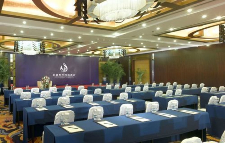 Imagen general del Hotel Xinjiang Hongfu Luxemon. Foto 3