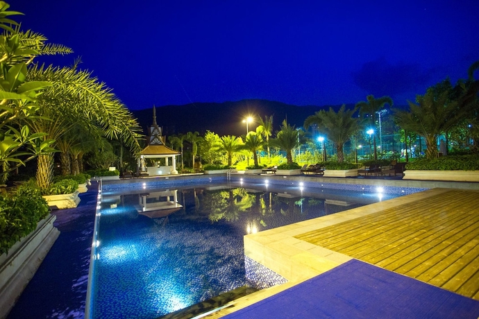 Imagen de la piscina del Hotel Xishuangbanna Yajule City Golf. Foto 13