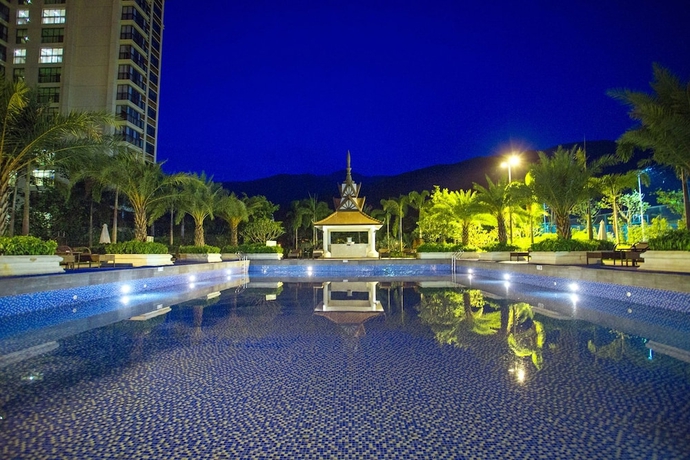 Imagen de la piscina del Hotel Xishuangbanna Yajule City Golf. Foto 14