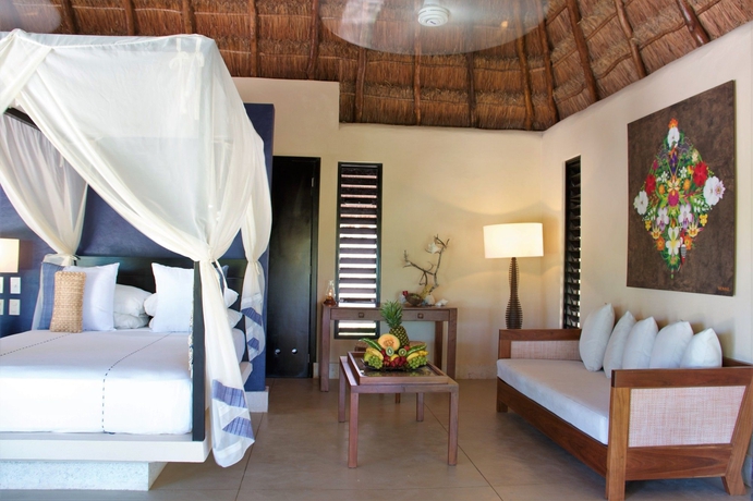 Imagen de la habitación del Hotel Xixim Mundo Imperial. Foto 9