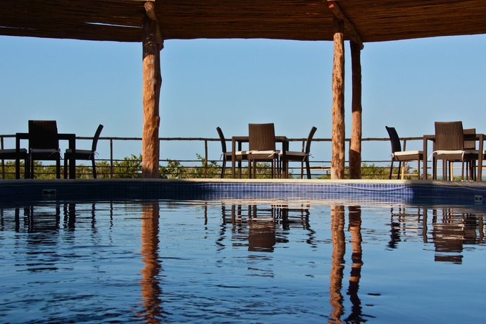 Imagen de la piscina del Hotel Xixim Mundo Imperial. Foto 16