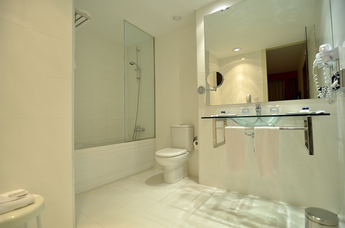 Imagen de la habitación del Hotel Xon's Valencia. Foto 9