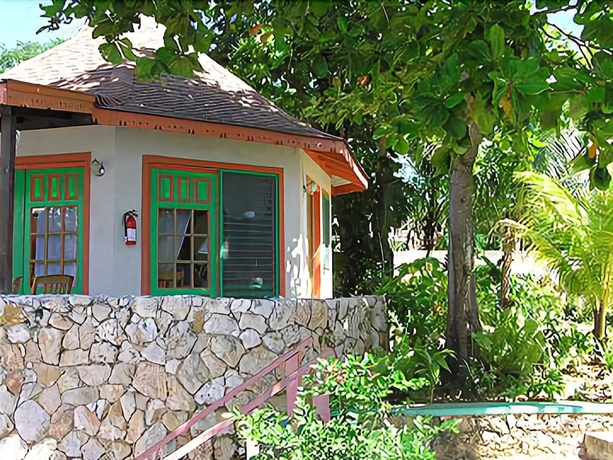 Imagen de los exteriores del Hotel Xtabi Resort. Foto 17