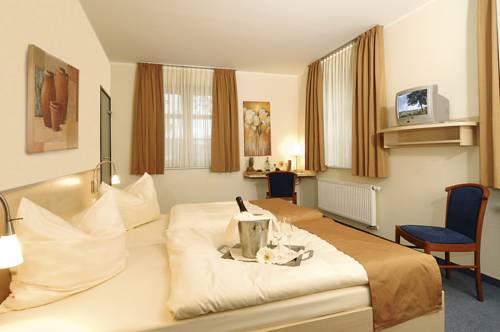 Imagen de la habitación del Hotel Xtra Gleis. Foto 4