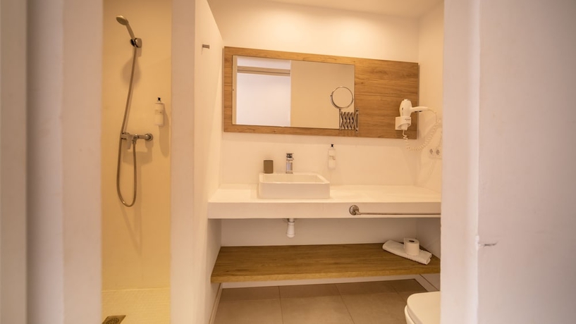 Imagen de la habitación del Hotel Xubec - Alberg Juvenil. Foto 17