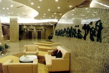 Imagen de los interiores del Hotel Xujiahui Park. Foto 8