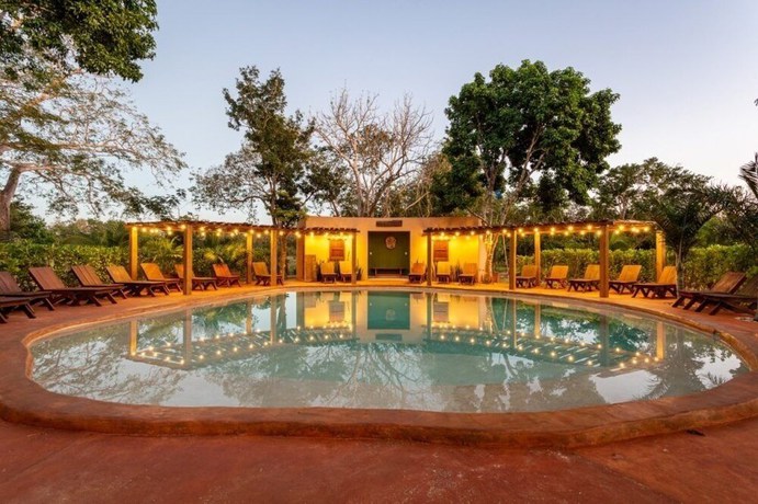 Imagen de la piscina del Hotel Xuux Peek Ecotur&iacute;stico. Foto 20