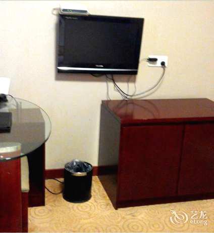 Imagen de la habitación del Hotel Xuzhou Zhonghui International Conference Center. Foto 9