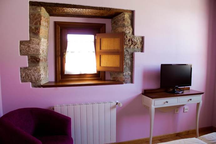 Imagen de la habitación del Hotel Y Apartamentos El Camín. Foto 14