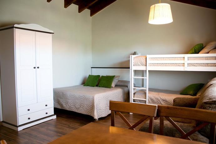 Imagen de la habitación del Hotel Y Apartamentos El Camín. Foto 16