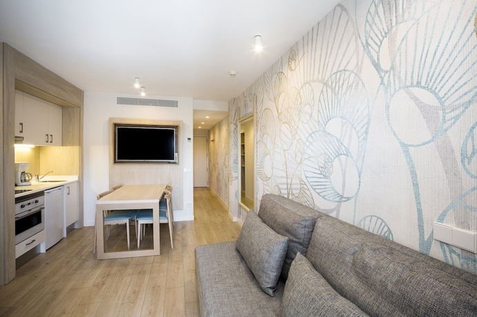 Imagen de la habitación del Hotel Y Apartamentos Leman. Foto 3