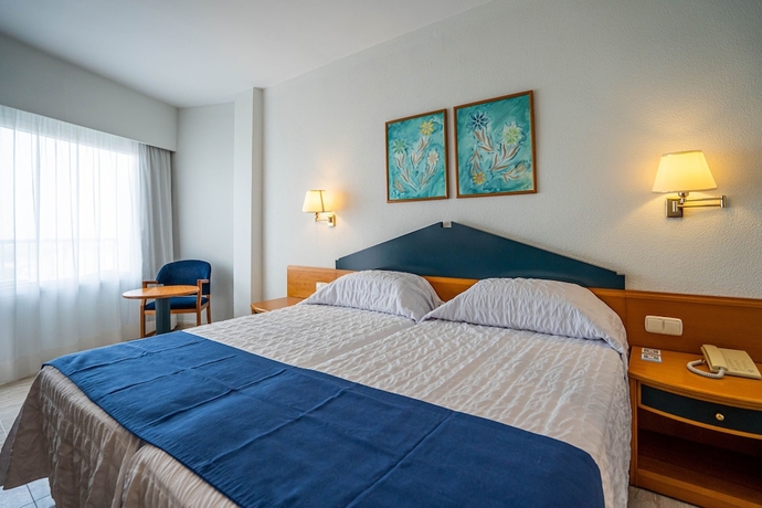 Imagen de la habitación del Hotel Y Apartamentos Leman. Foto 8