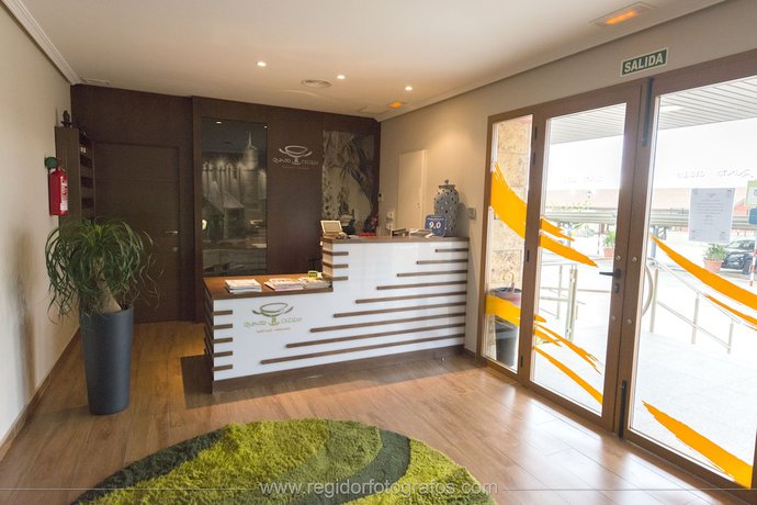 Imagen de los interiores del Hotel Y Apartamentos Quinto Cecilio. Foto 19