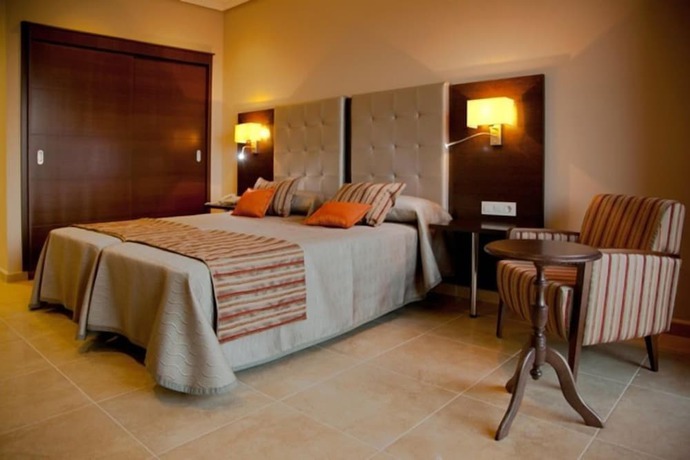 Imagen de la habitación del Hotel Y Apartamentos Quinto Cecilio. Foto 16