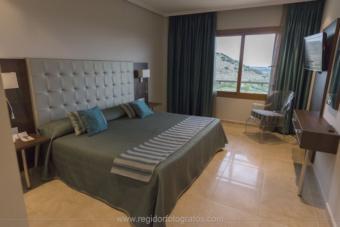 Imagen de la habitación del Hotel Y Apartamentos Quinto Cecilio. Foto 17