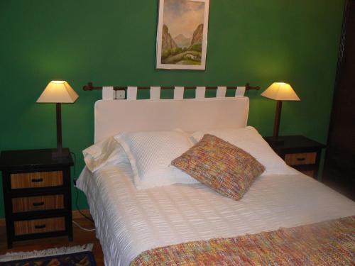 Imagen de la habitación del Hotel Y Ar Palacio Fl&oacute;rez Estrada. Foto 7