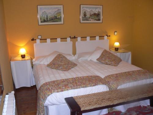 Imagen de la habitación del Hotel Y Ar Palacio Fl&oacute;rez Estrada. Foto 8