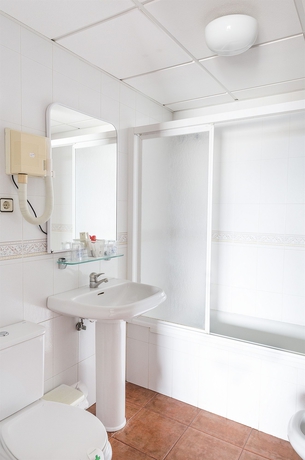 Imagen de la habitación del Hotel Y Bungalows Balcón De Competa. Foto 7