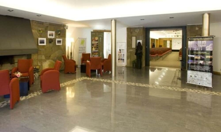 Imagen de los interiores del Hotel Y Caba&ntilde;as Le Village. Foto 17