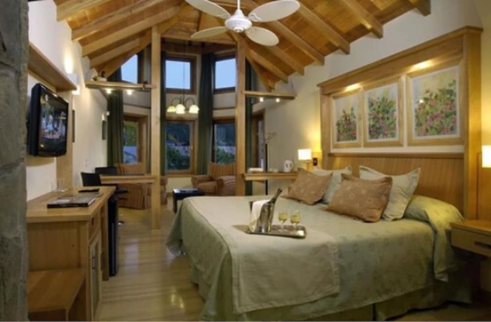 Imagen de la habitación del Hotel Y Caba&ntilde;as Le Village. Foto 16