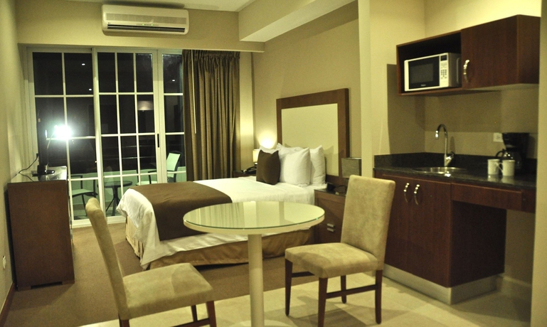 Imagen de la habitación del Hotel Y Casino Central Park Panama. Foto 4