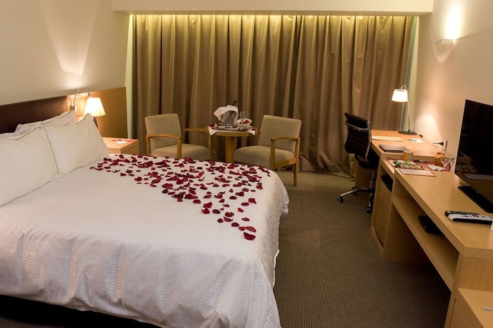 Imagen de la habitación del Hotel Y Casino Del Rio Cipolletti. Foto 13