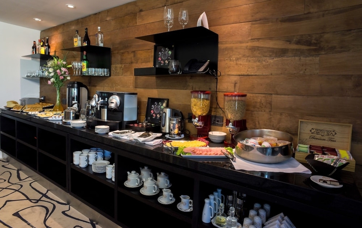 Imagen del bar/restaurante del Hotel Y Casino Del Rio Cipolletti. Foto 4