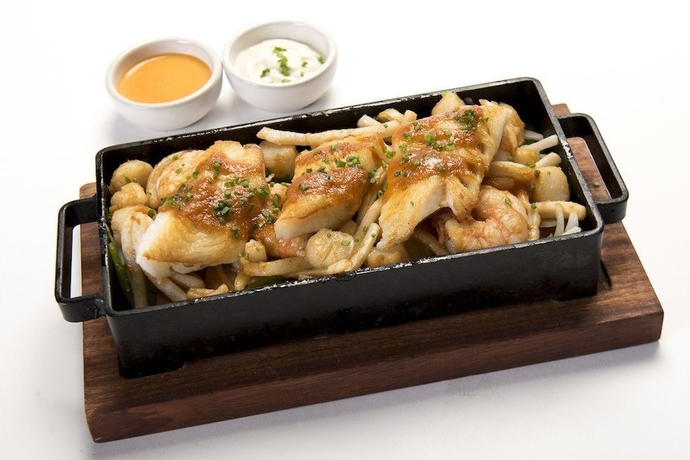 Imagen del bar/restaurante del Hotel Y Casino Del Rio Cipolletti. Foto 6